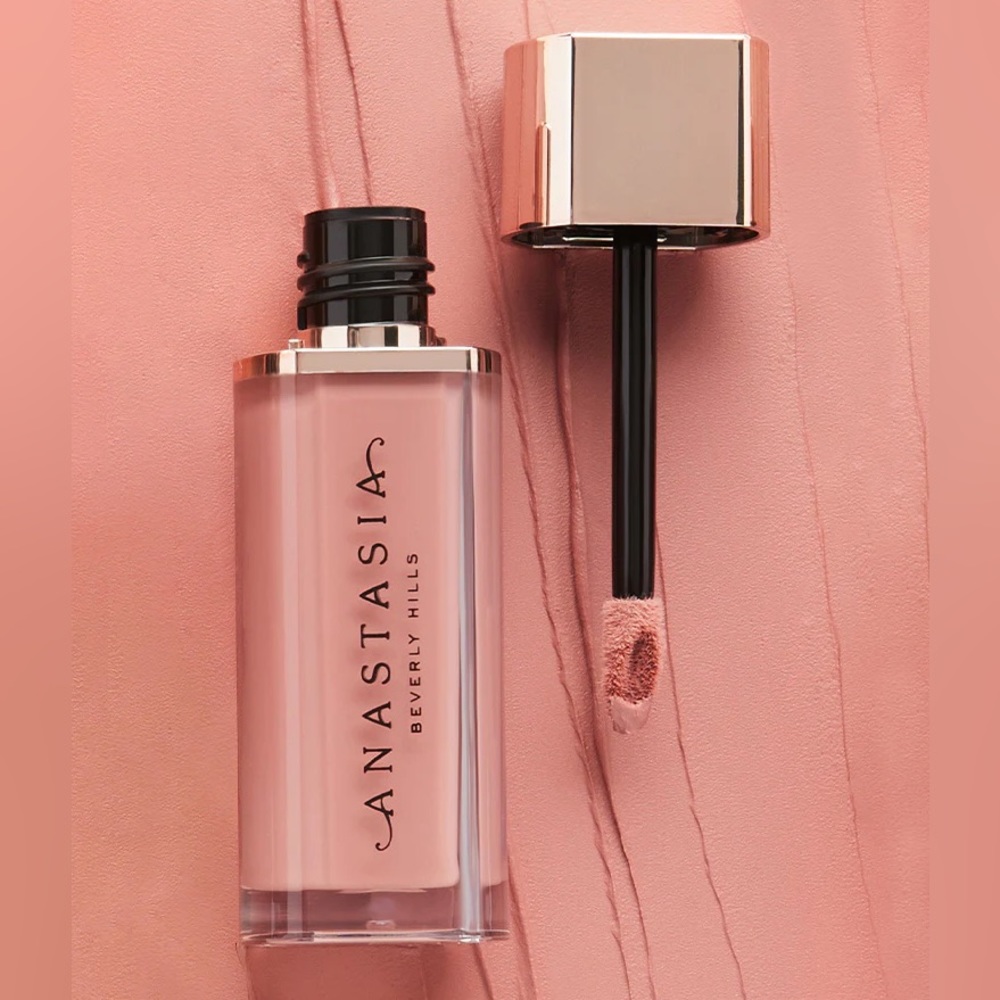 New! Anastasia Beverly Hills Kiss Lip Velvet (full size)